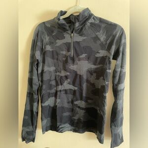 Athleta Momentum 1/2 Zip Camo